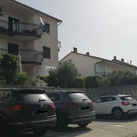 Apartment Sasa P *
